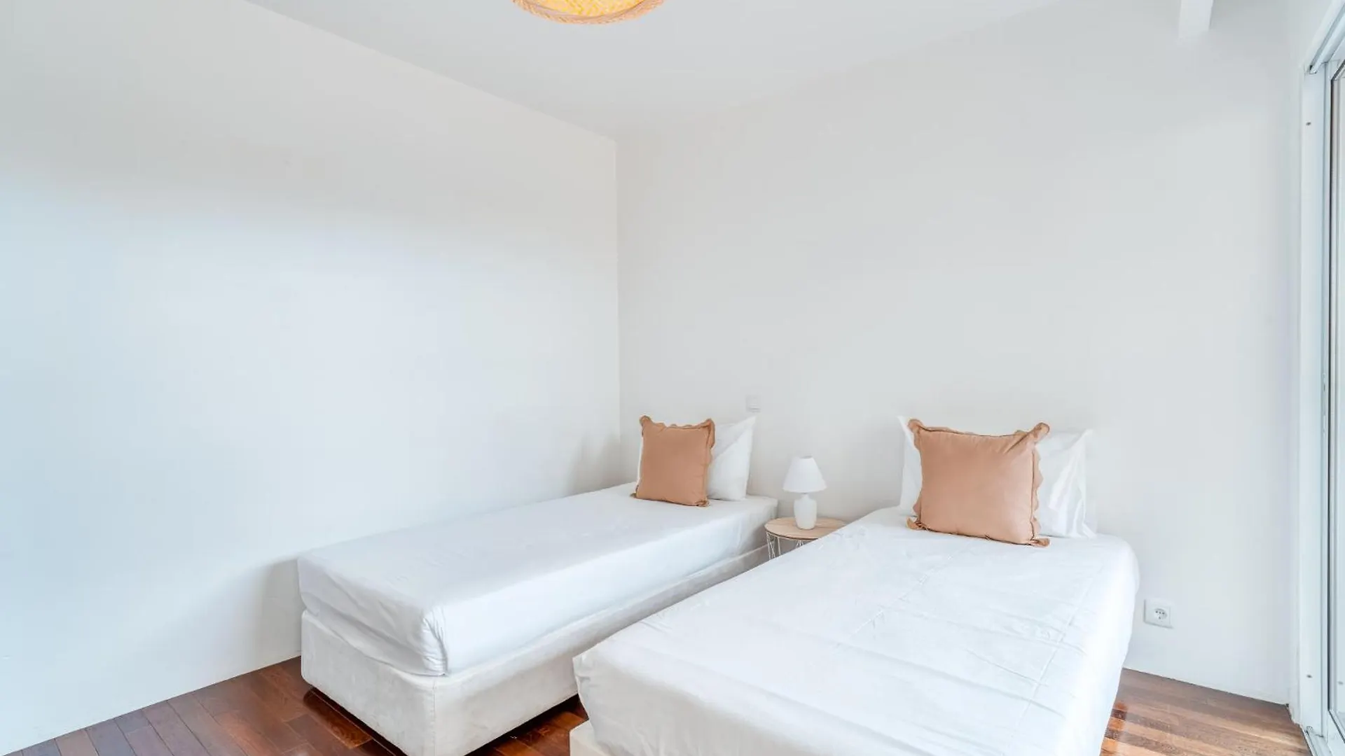 Pakisa - Three Bedroom Apartment Funchal  Portugal
